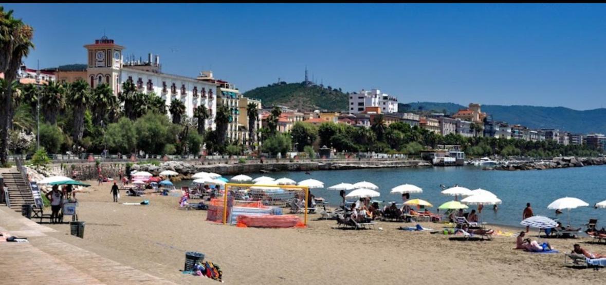 Appartement Salerno Mare E Luci Deluxe Extérieur photo
